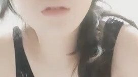 巨乳眼鏡妹和她的性伴侶,中場休息邊口交,還換情趣衣