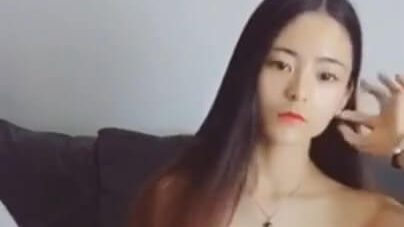 大陸網紅女孩鹿少女，亂搞睡覺