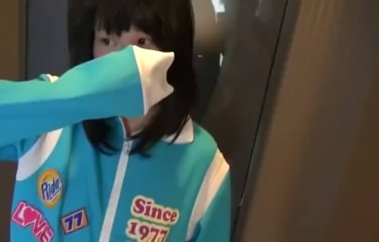 少女離家出走後，被帶走了，日本問題影片流出