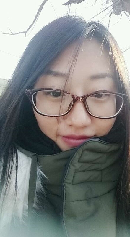 百度雲流出清純眼鏡妹大尺度自拍私房照片附帶生活照,眼鏡妹就是讓人受不了想操!
