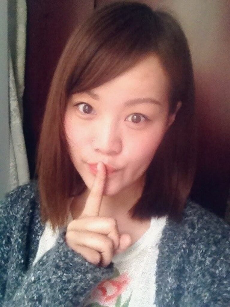 馬來西亞 Malaysa交流社區話題高管婷婷電腦桌前被長屌男友後入猛操 圓潤美臀加嬌喘呻吟影片+高清露臉私拍