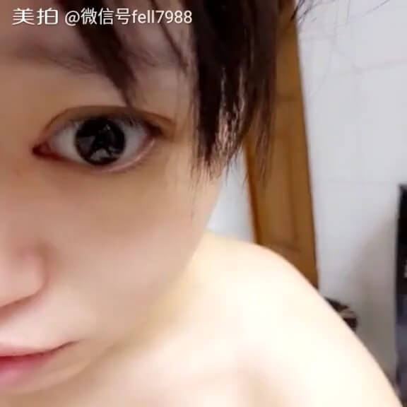 無毛女神！光溜三角地帶放屎更增性慾！