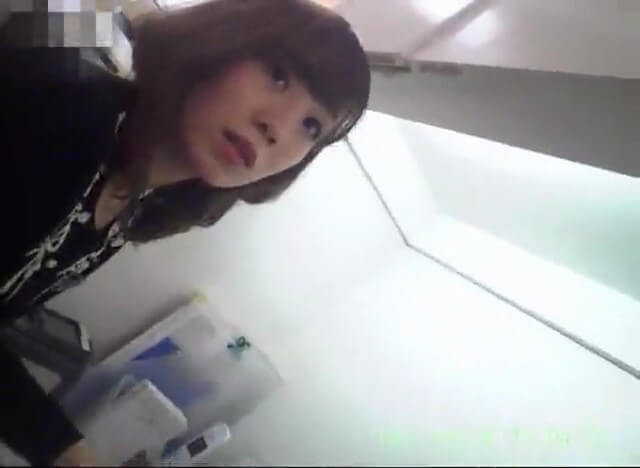 偷拍 百貨公司中的OL裙子