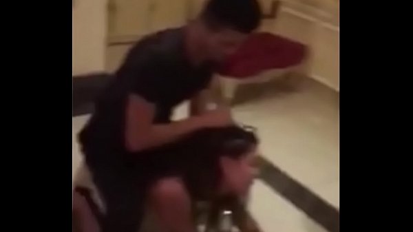 Public Chinese Sex at Karaoke ——–> http://www.jav4y.com